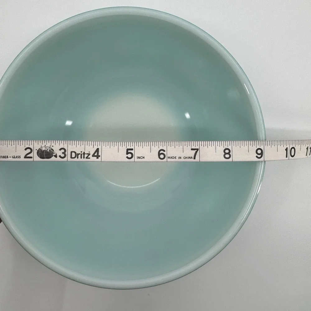 Pyrex Primary Colors Mixing Bowl 403 Green 2.5 Qt White Interior Vintage USA
